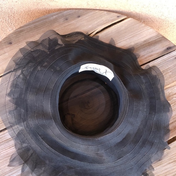 VTG 1960s Black Saucer Hat w Ruffled Brim OS - Picture 9 of 10